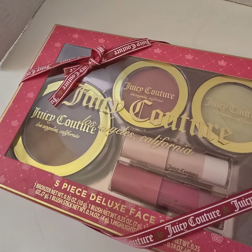 Juicy Couture 5 Piece Deluxe Makeup Set